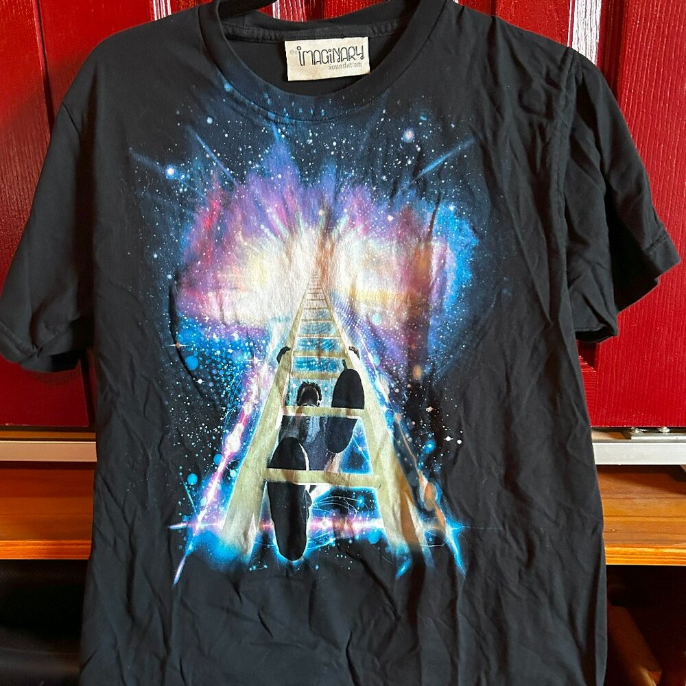 Graphic T